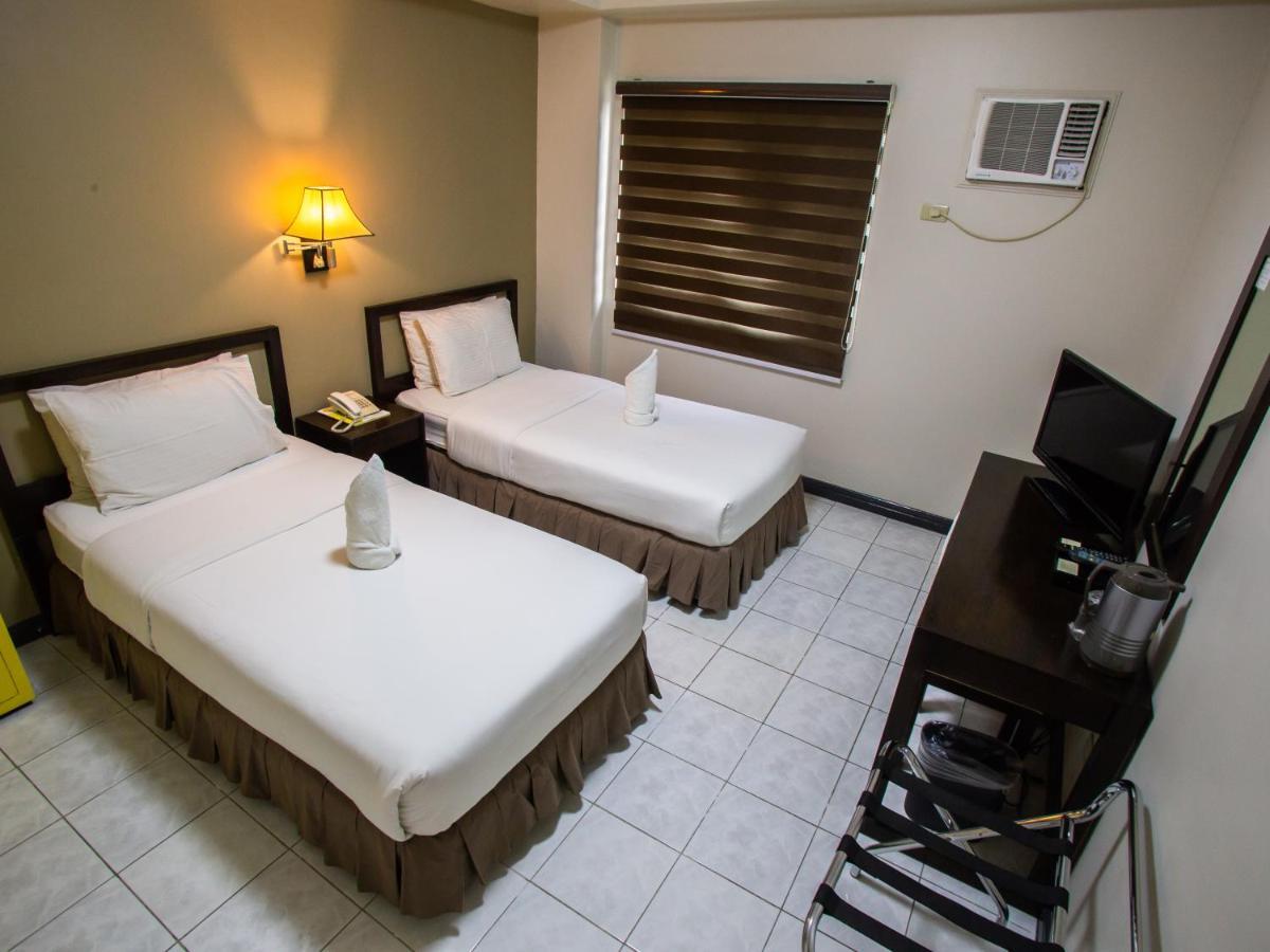 Northwest Inn Bacolod Dış mekan fotoğraf