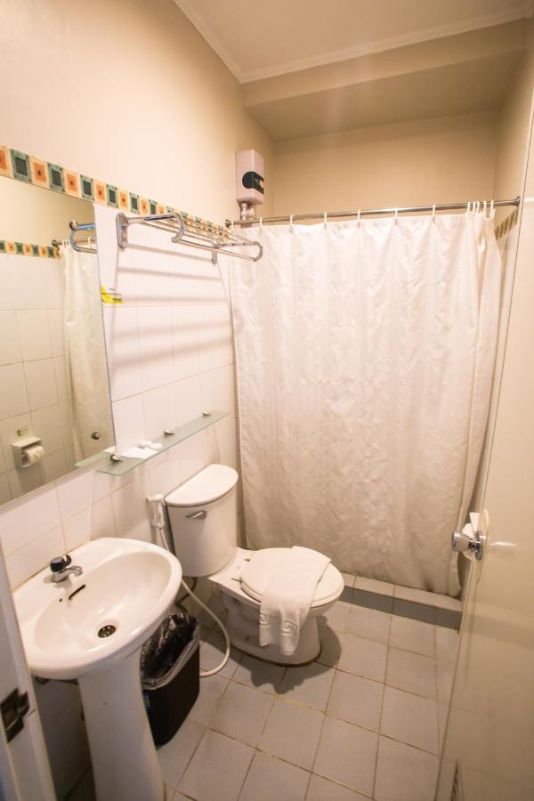 Northwest Inn Bacolod Dış mekan fotoğraf